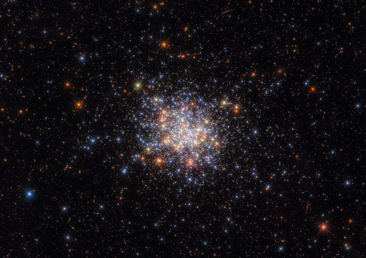 A Hubble fotót készített egy kozmikus „sókiborulásról”