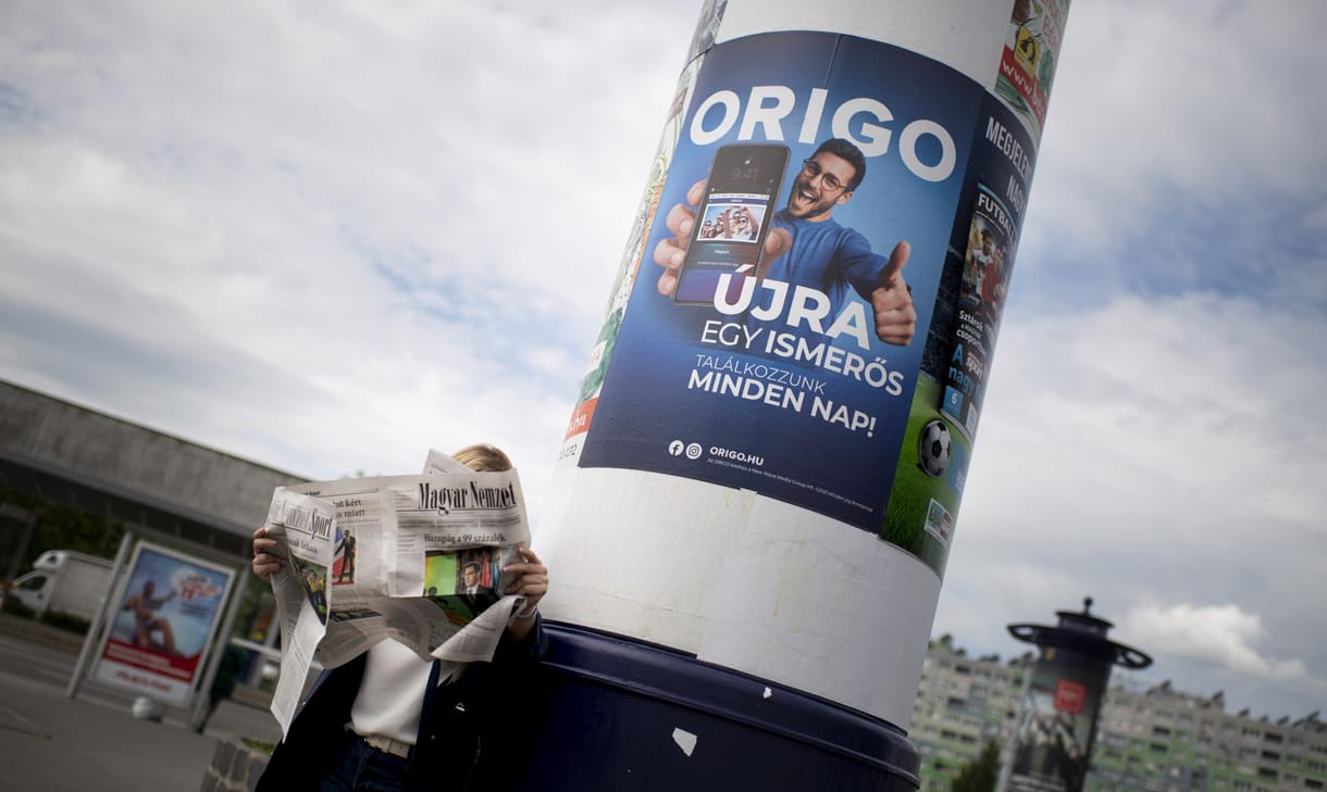 Sokan észre sem veszik, hogy őket bünteti a kormány a sajtó ellehetetlenítésével