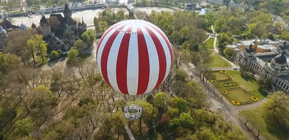 Videó: Kipróbáltuk a városligeti léggömböt, amire vasárnaptól bárki felszállhat