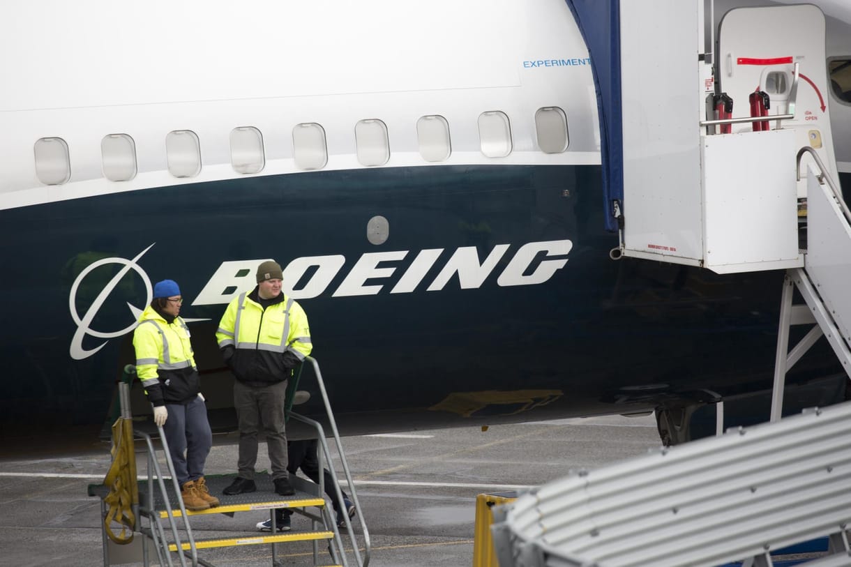 Leáll a Boeing, több helyen az Airbus is szünetelteti a gyártást