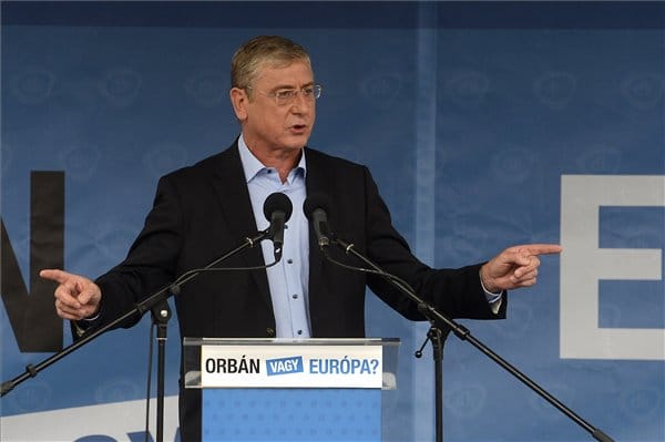 Elindult a DK plakátkampánya is