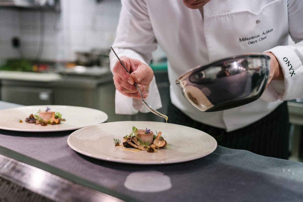 Jön az első három Michelin-csillagos budapesti étterem?