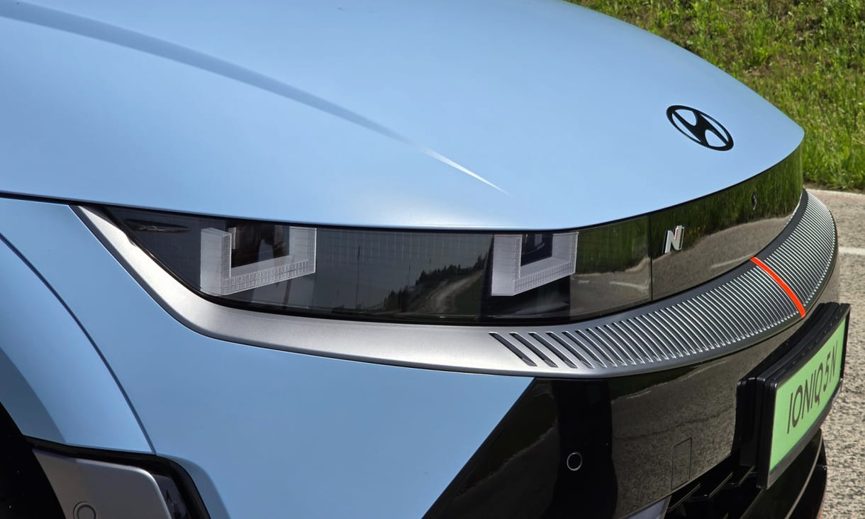 Holografikus szélvédővel támad és Androidra vált a Hyundai