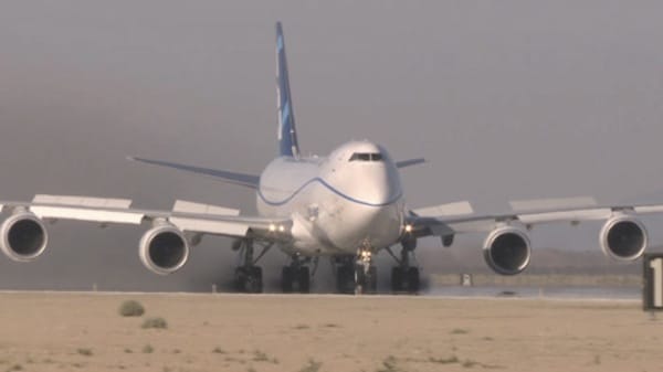 Ilyet még kevesen láttak: satufék Boeing 747-sel