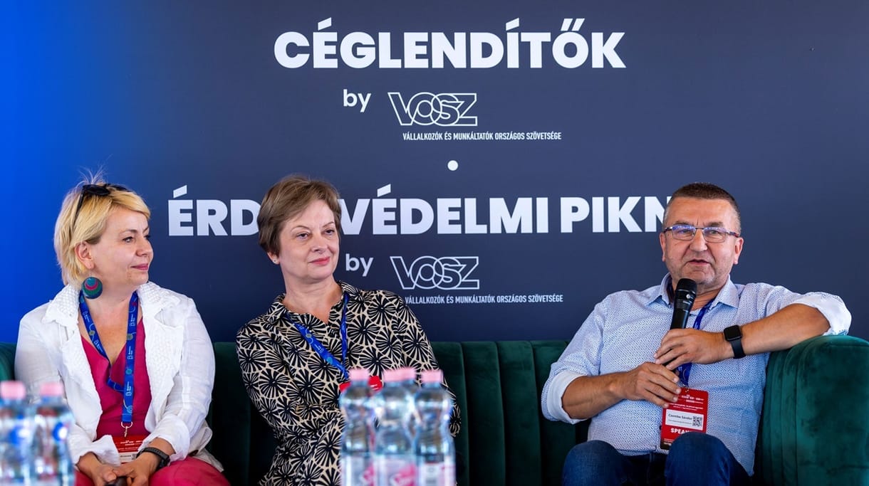 VKF-ülés a foglalkoztatásról és a bérpolitikáról a VOSZ Érdekvédelmi Piknikjén