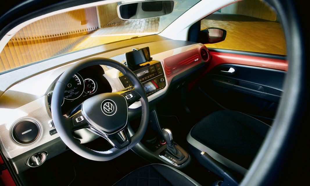 Eltűnik a kínálatból a Volkswagen jelenlegi legkisebb autója