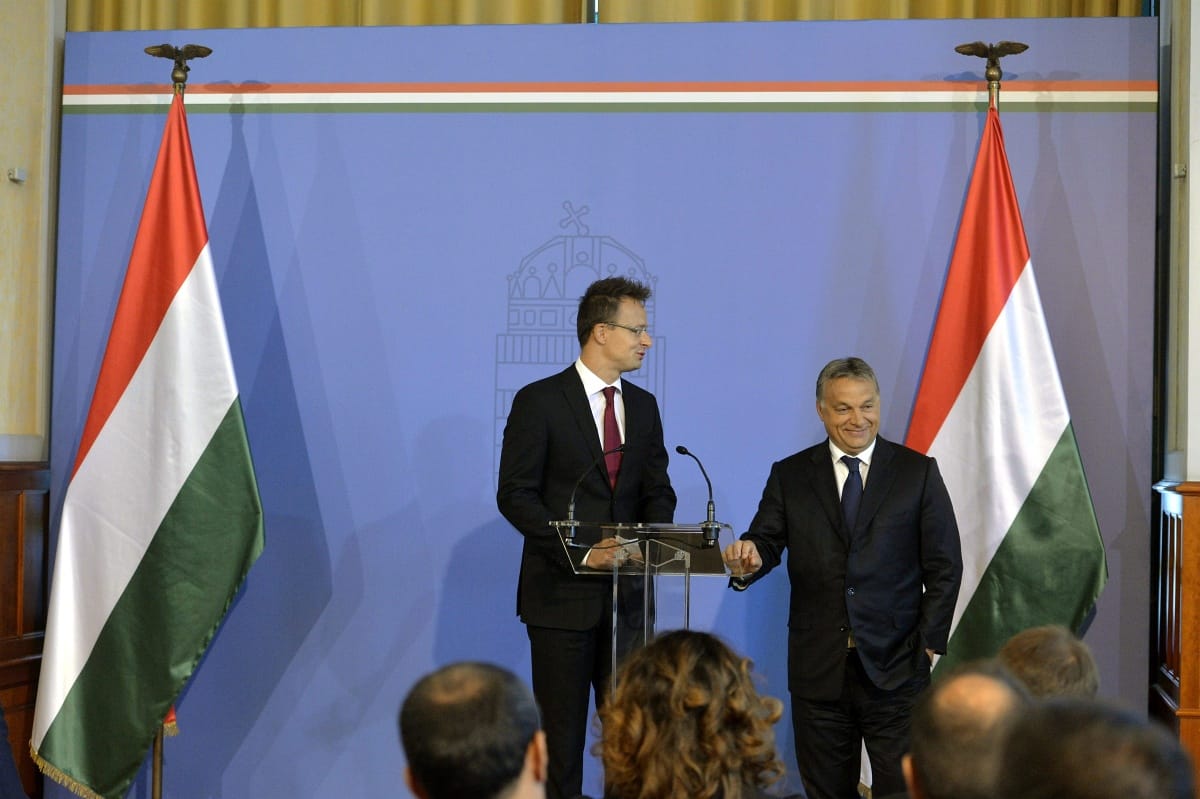 Figyelő: Szijjártónak nagyon kellemetlen, hogy Orbán utódjaként emlegetik