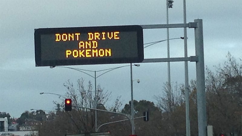 Már halálos áldozata is van a Pokémon GO miatti figyelmetlenségnek