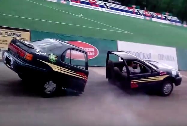 Oroszországban feltalálták az kettéosztódó autót – videó