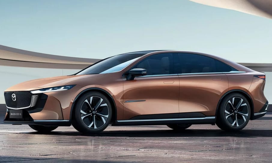 A Mazda nagy meglepetése: egy gyönyörű új hátsókerék-hajtású szedán