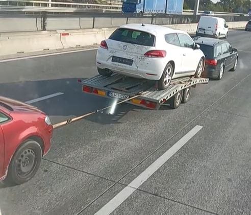 Hihetetlen vontatást vettek videóra egy magyar autópályán