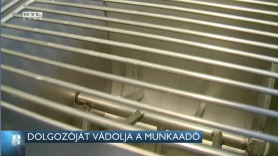 Kart tépett le a tésztadagasztó Miskolcon: a tulajdonos a dolgozót hibáztatja