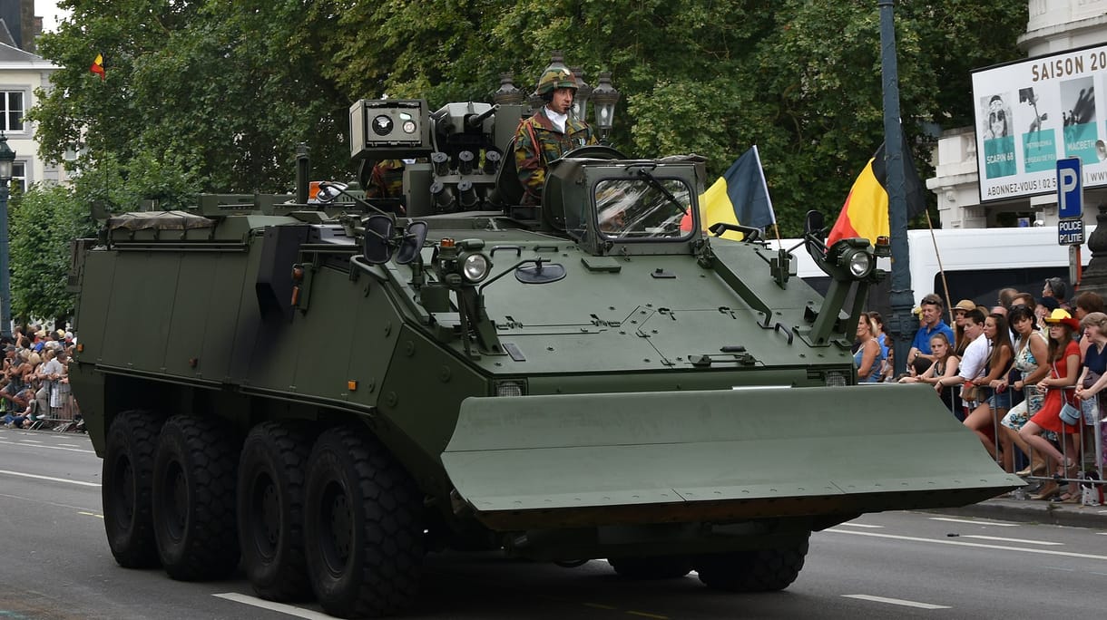 Szeretettel Brüsszelből: Törpapa, a tankelhárító