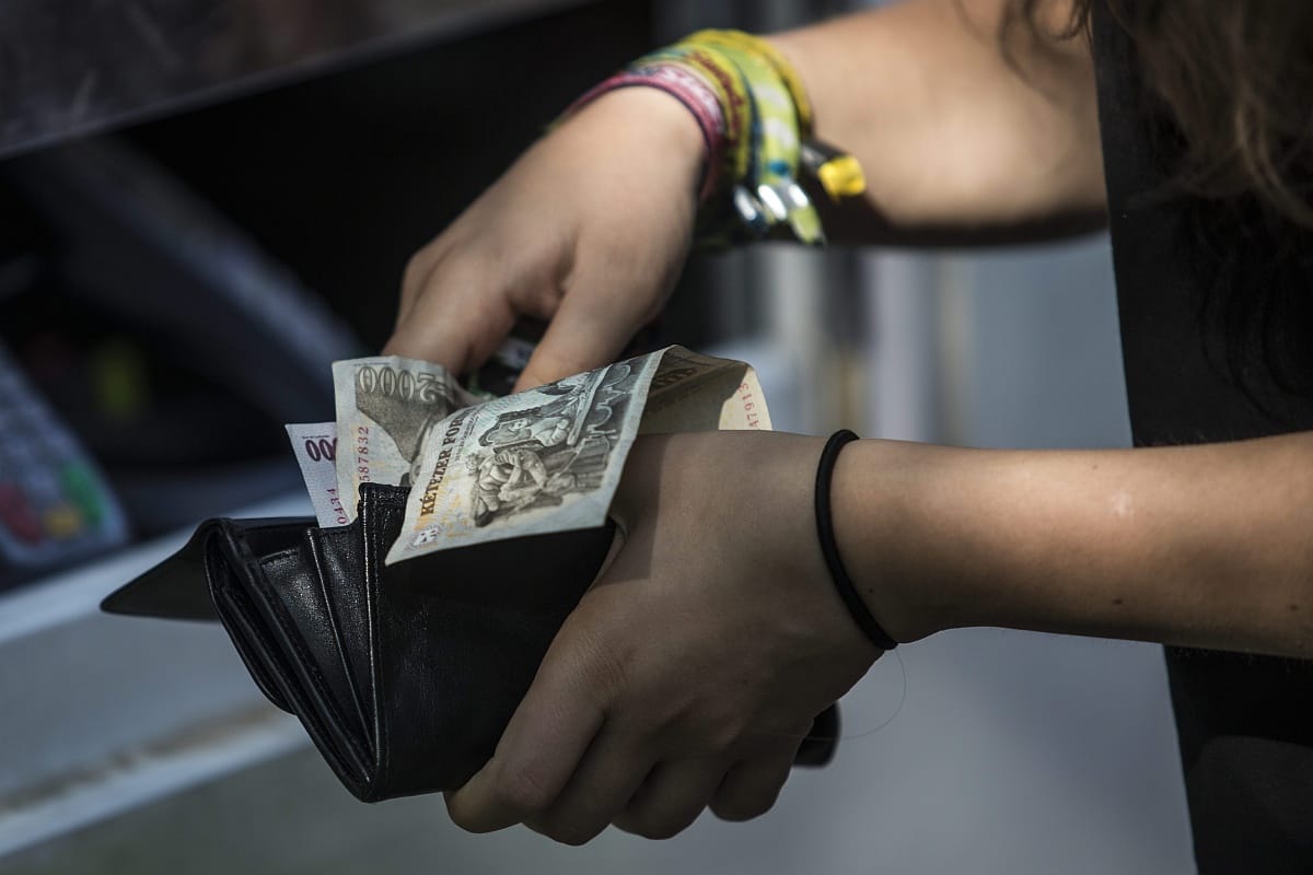 A kormány megállapodott arról, hogy nem állapodott meg a bérekről