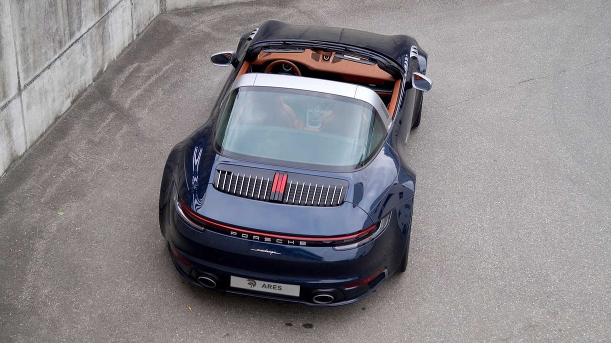 Ízléses szélesítésekkel tették látványosabbá az olaszok a mostani Porsche 911-est