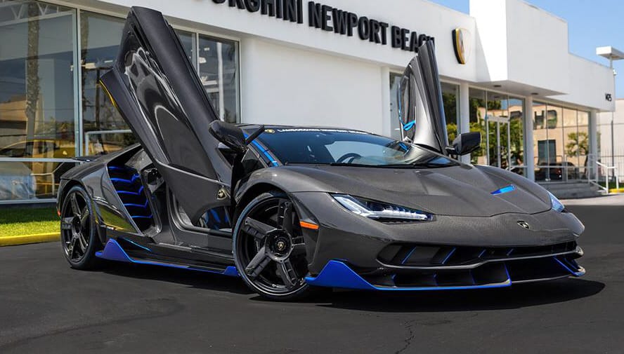 Összesen 40 darab készül ebből a Lamborghiniből, mégis faládában szállítják