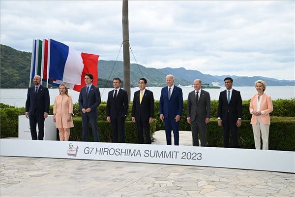 A G7 felszólította Kínát, hogy gyakoroljon nyomást Putyinra