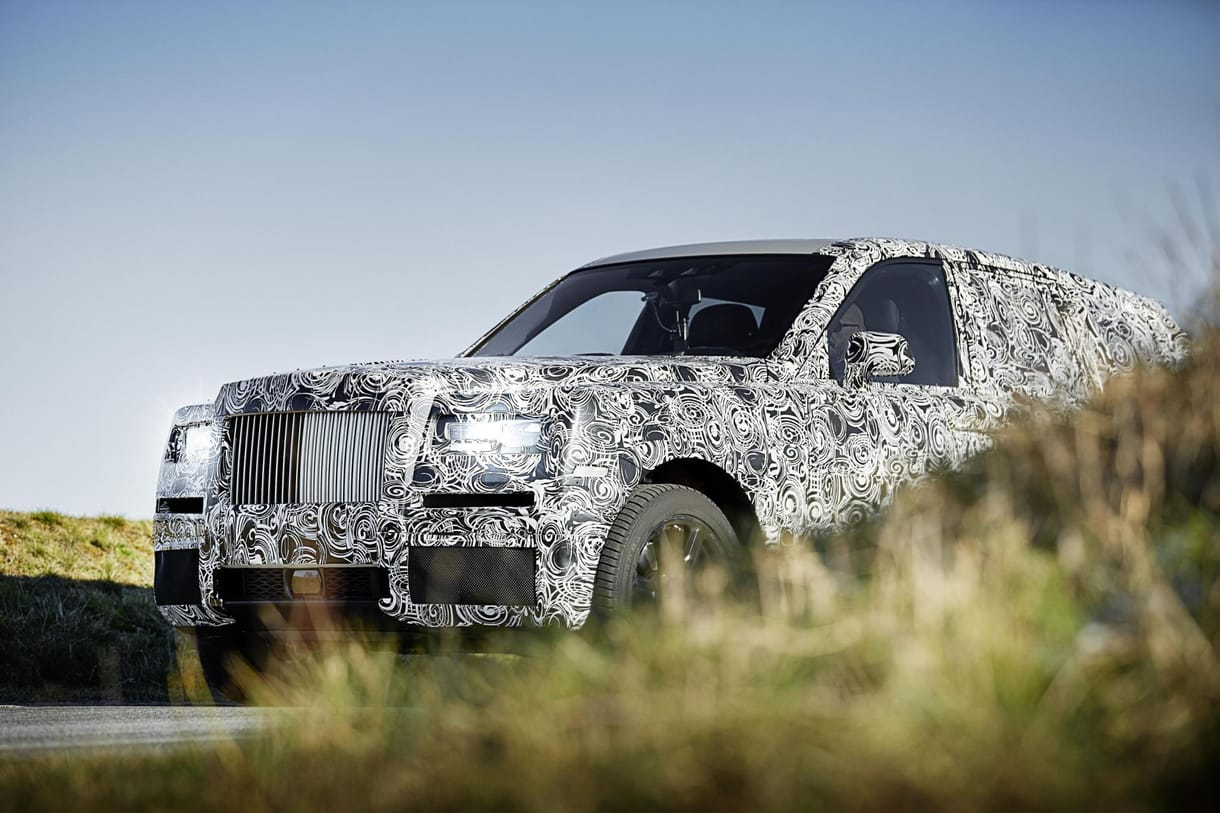 A szabadidő-autók türannosza lesz a Rolls-Royce Cullinan