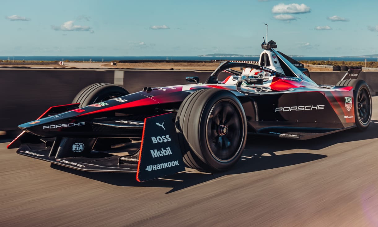 Most már tényleg nagyot üt az elektromos Formula-1? Megkérdeztük a Porschét