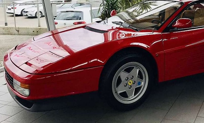 Tényleg csak 180 km van ebben az eladó 1989-es Ferrari Testarossában