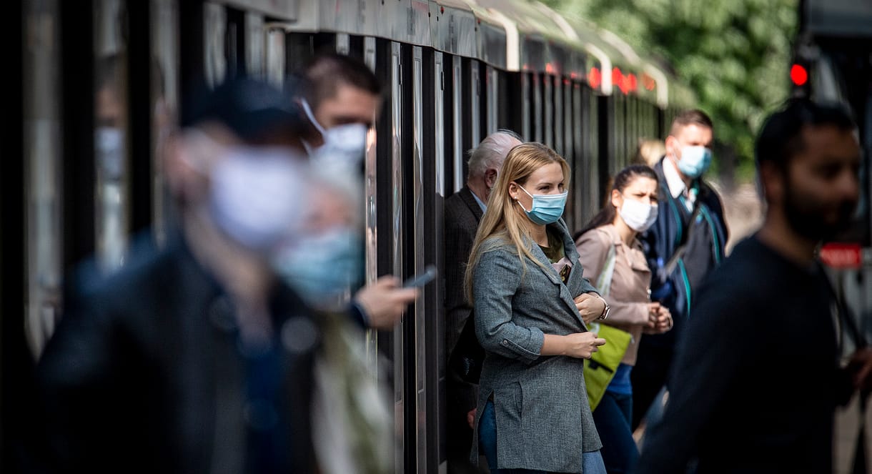 Szigorítana a főváros: jöhet a 15 ezres bírság és a kötelező maszkviselés a mozikban