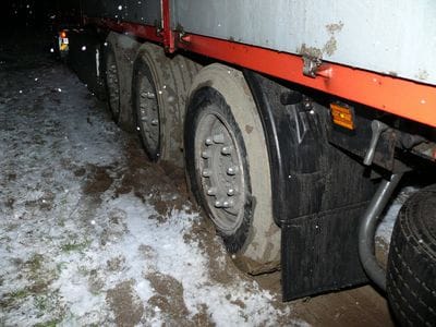 A mocsárba vitt két kamiont a GPS Szabolcsban