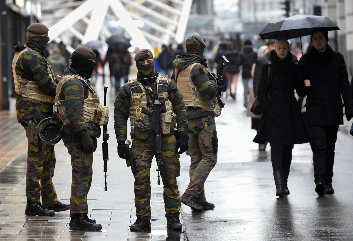 16 terroristát fogtak el Brüsszelben a Facebook-csend alatt