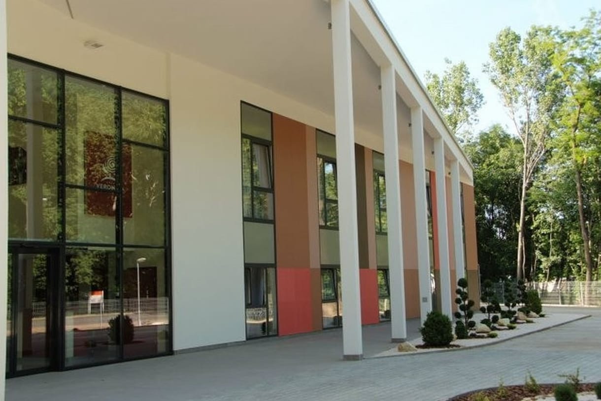 Családi cég nyitott luxushotelt Tiszaújvárosban
