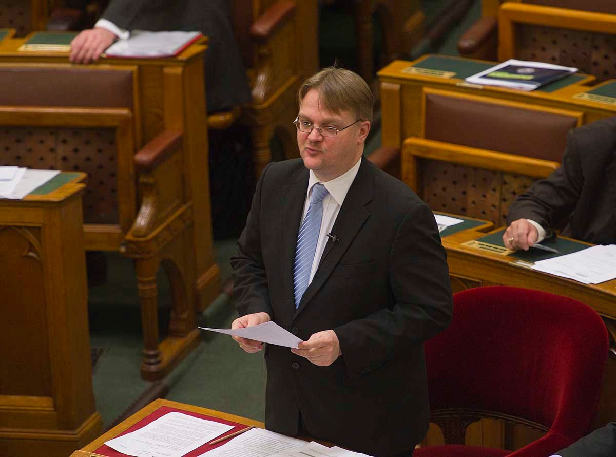 Répássy: összeegyeztethető a szigorú büntetőpolitika a gyermekjogokkal