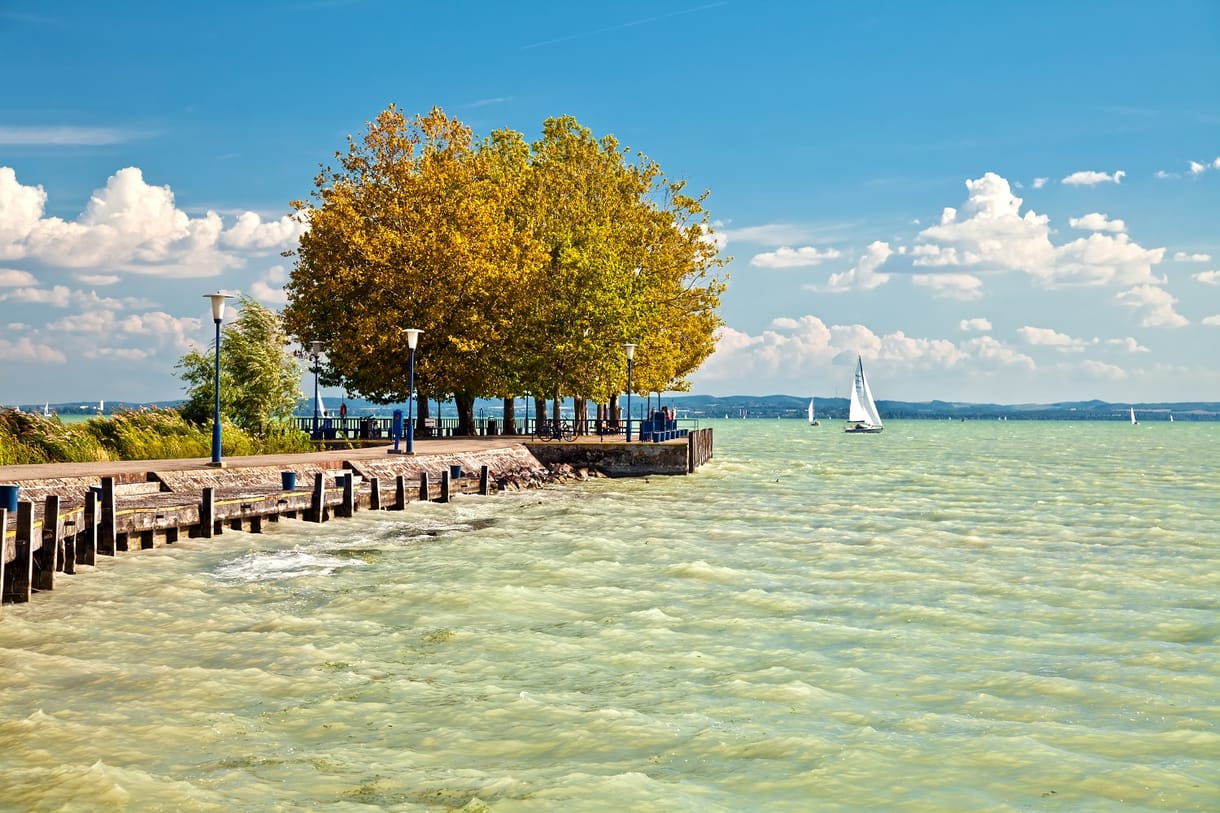 Tévedés, hogy a Balaton-parti nyaralók tulajdonosai jártak a legjobban