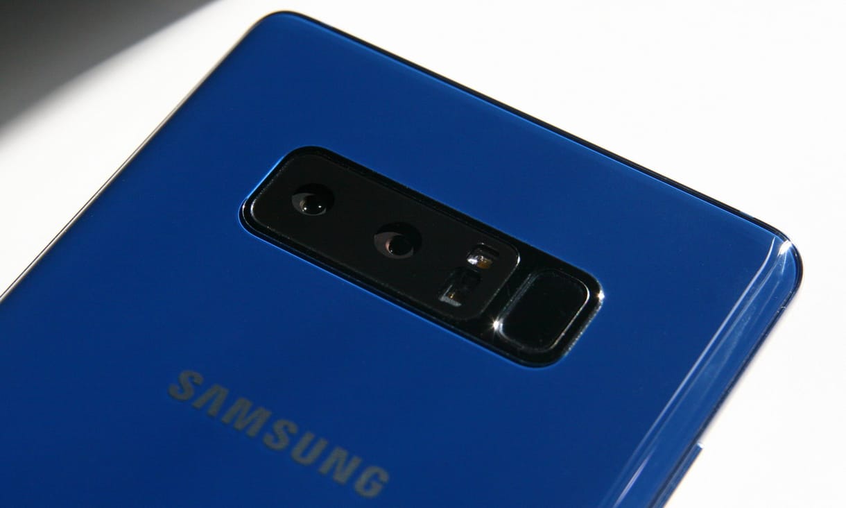 Már a középkategóriában is duplakamerával nyomulhat a Samsung