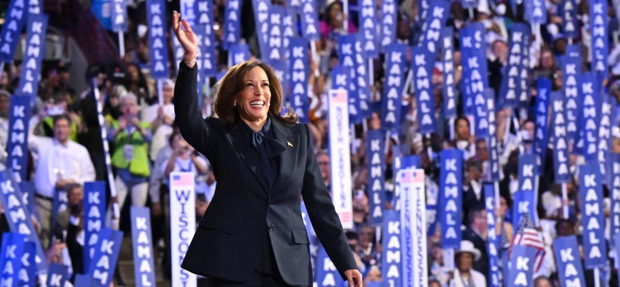Kamala Harris és Donald Trump a csillagokat is leígéri az égről a szavazatokért
