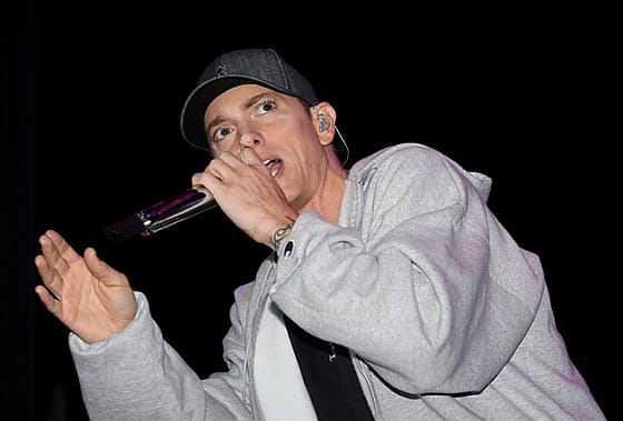 Pánik volt Eminem koncertjén, mert lövéseket hallottak a rajongók