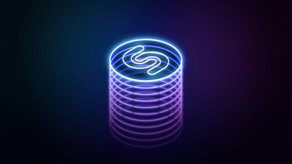 Az Apple közzétette a listát, 20 év alatt mely zenékre kerestek rá a legtöbben a Shazammal