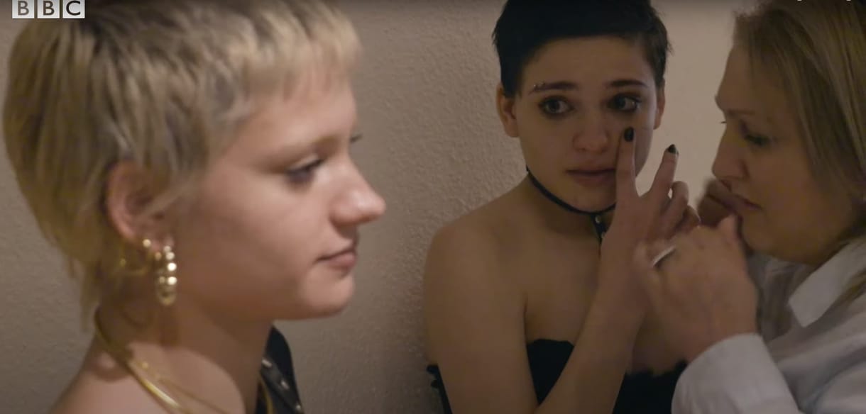 A TikToknak köszönhetik a születésük után idegen családoknak eladott grúz ikrek, hogy egymásra találtak – videó