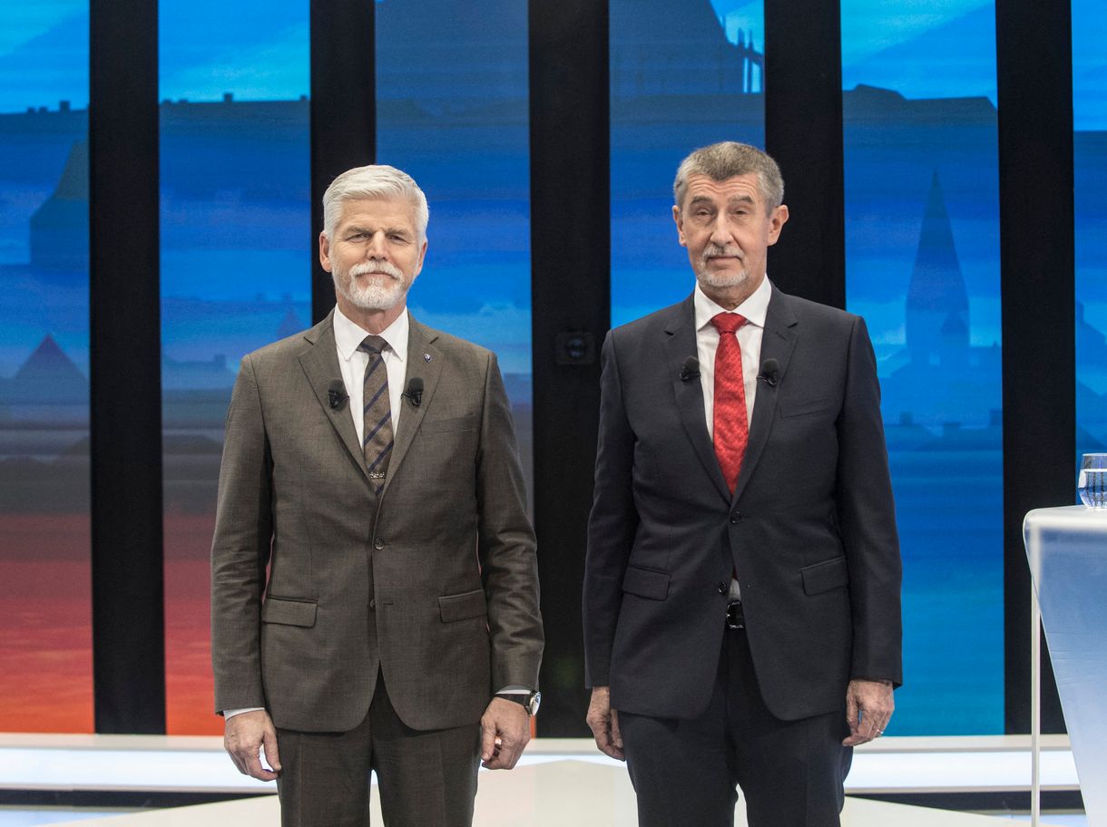 Ma eldől, Orbán barátja lesz-e az elnök Csehországban, de úgy tűnik, hogy Babis inkább veszít
