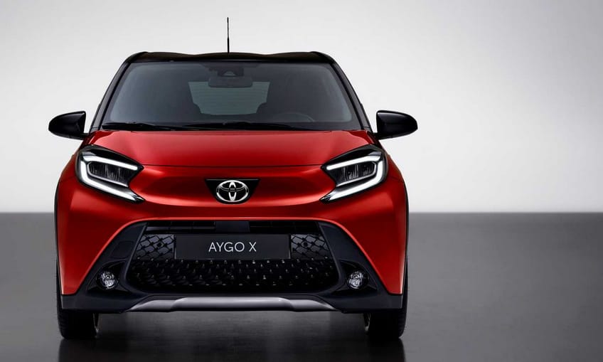 Apró szabadidőautó: itt a teljesen új Toyota Aygo X