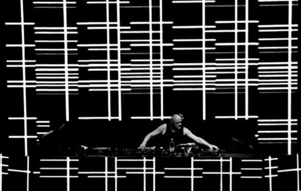 Unalmas karácsonyi dalok helyett: DJ Palotai Classic Xmas Mix!