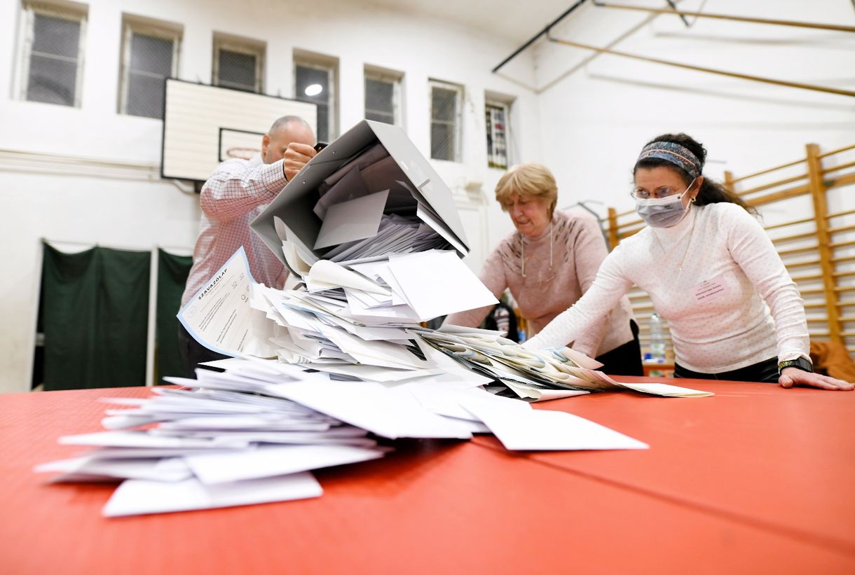 Úgy fest, a Fidesz a kétharmadot is megtarthatja - a hvg.hu tudósítása a választás napjáról