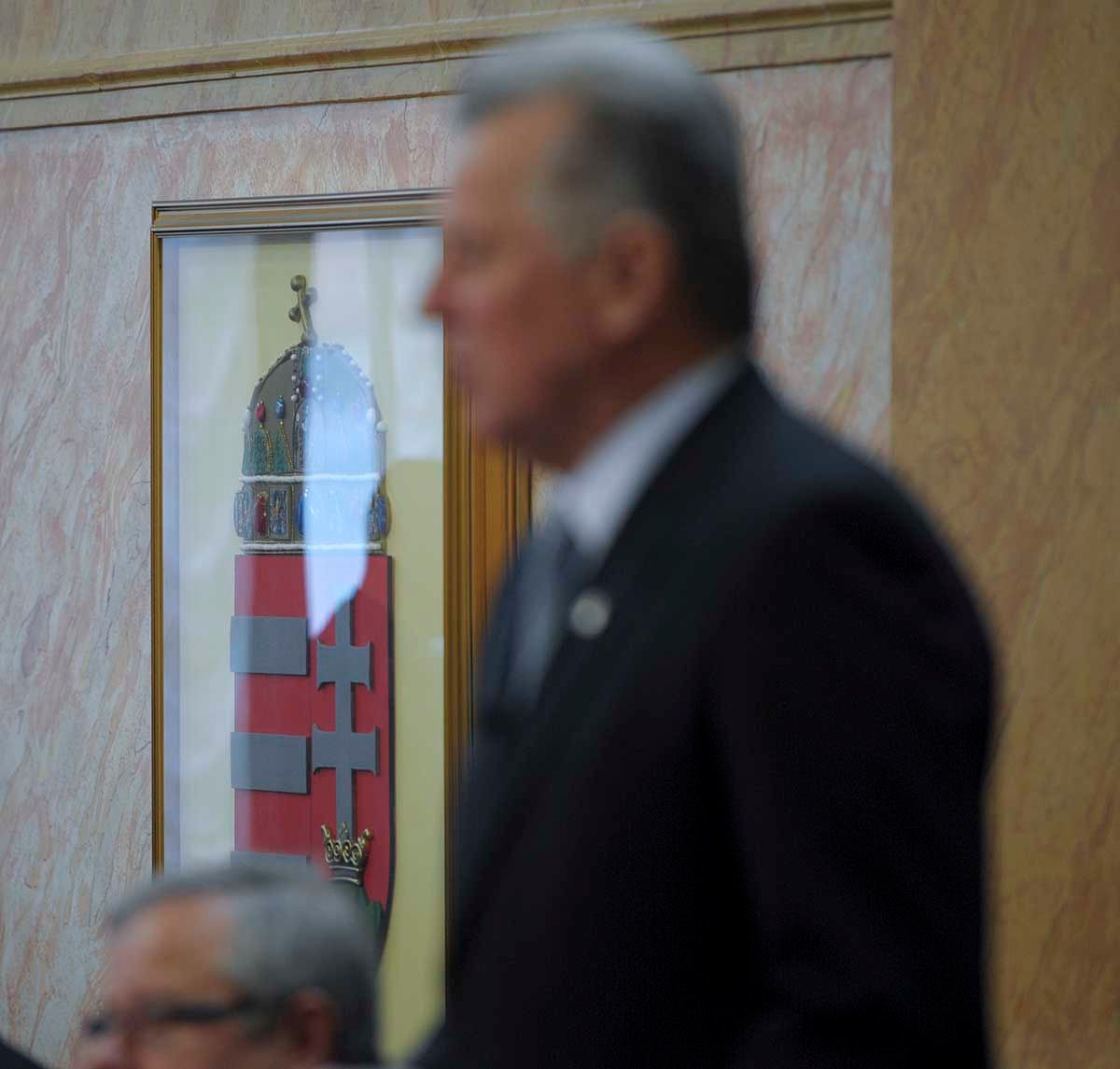 Schmitt botránya: mitől retteg a tudományos elit?