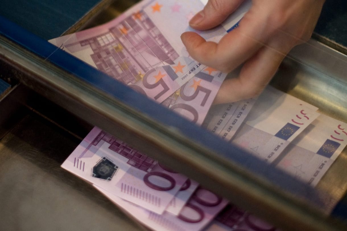 60 millió eurós bírságról jött az újabb fizetési felszólítás a kormánynak 