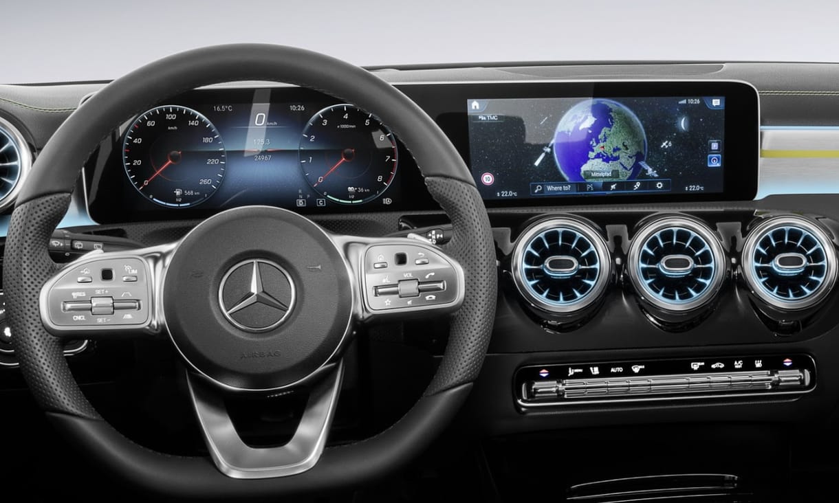 A Mercedes le akar nyűgözni az új A-osztállyal, itt az első kedvcsináló