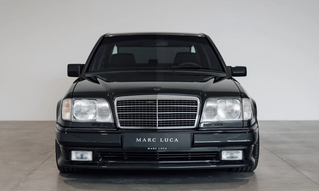 6 literes szívó V8-cal hódít ez a 32 éves Brabus Mercedes