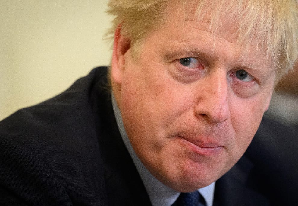 Boris Johnson nem hátrál, de kérdés, meddig marad mögötte támogatás