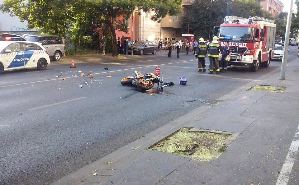 Motoros baleset történt a Kolosy tér közelében – fotó