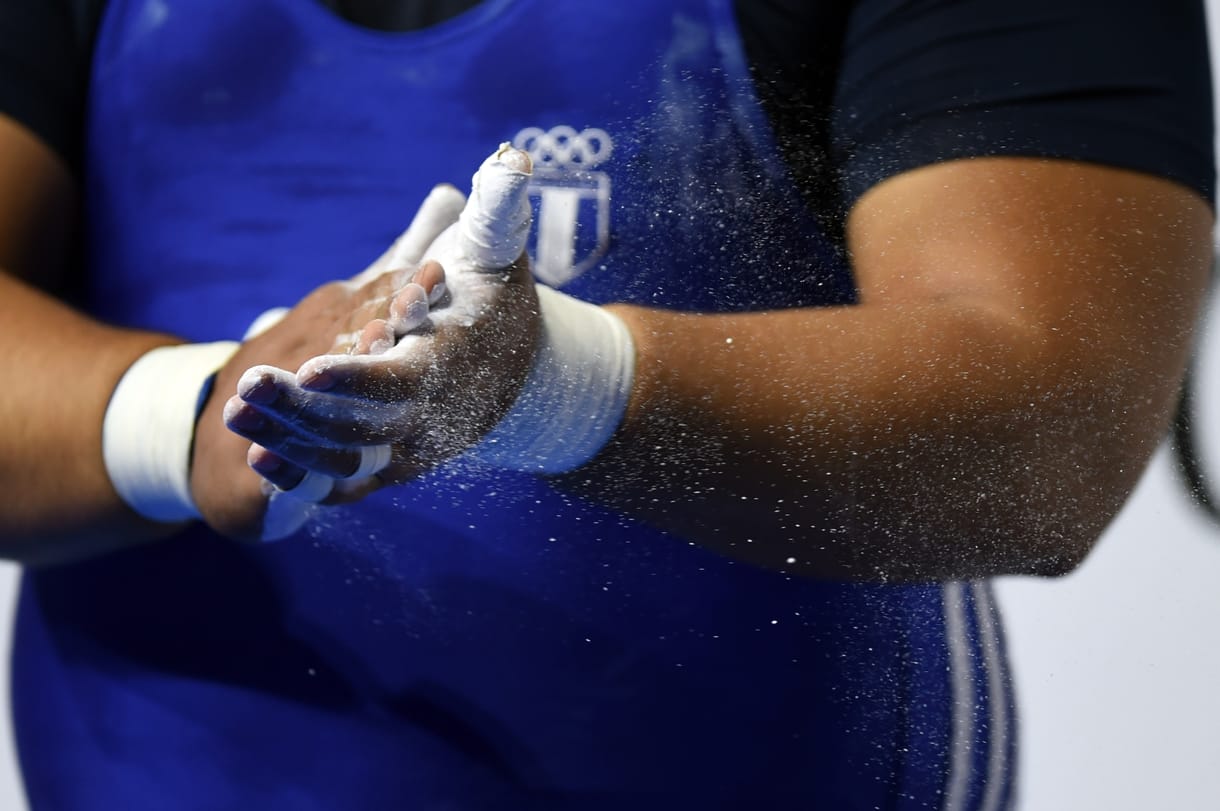 Nyolc év után, dopping miatt vehetik el két súlyemelő olimpiai érmét