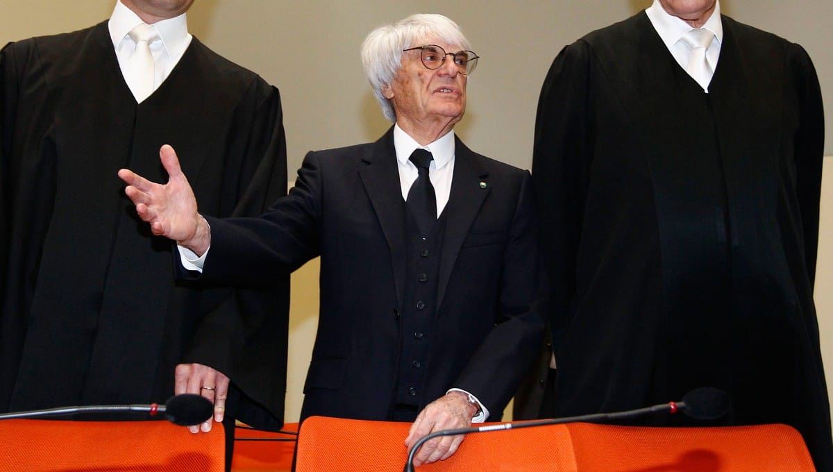 Ecclestone a per után megerősödve irányítja a Forma-1-et