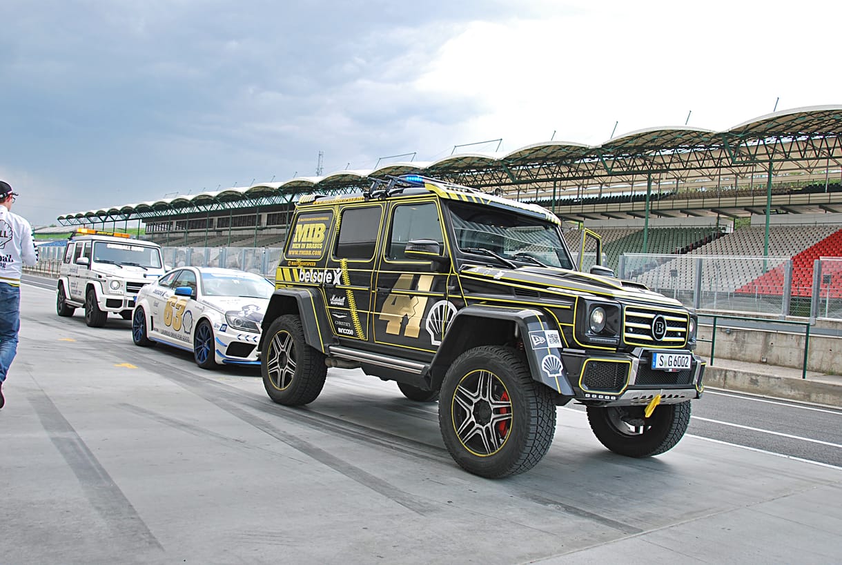 Tolatóradar: ekkora bulit még a Hungaroring is ritkán lát