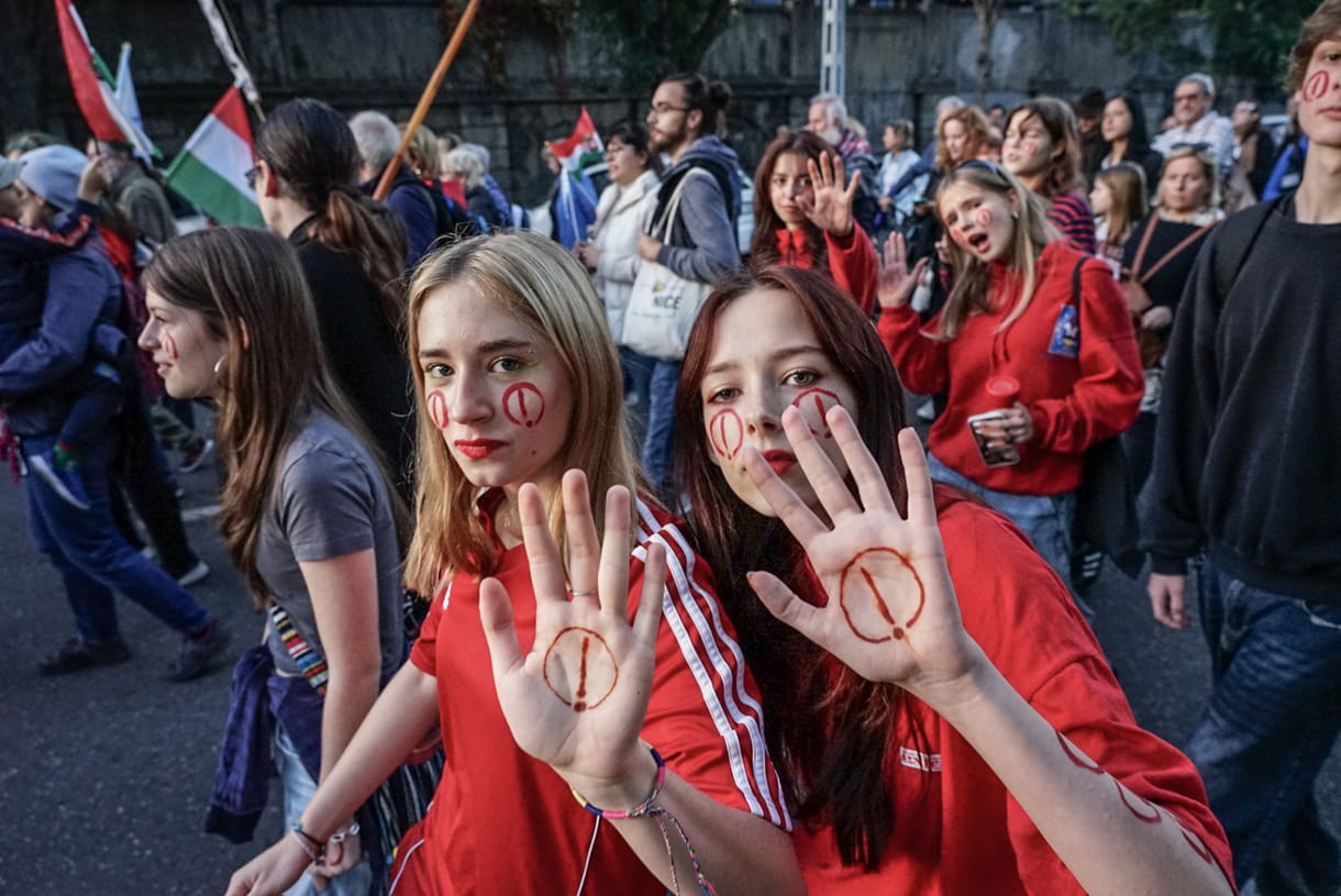 Egy nappal azután, hogy a diákszervezetek gyermekvédelmi tüntetést jelentettek be, Magyar Péternek is ugyanez jutott eszébe