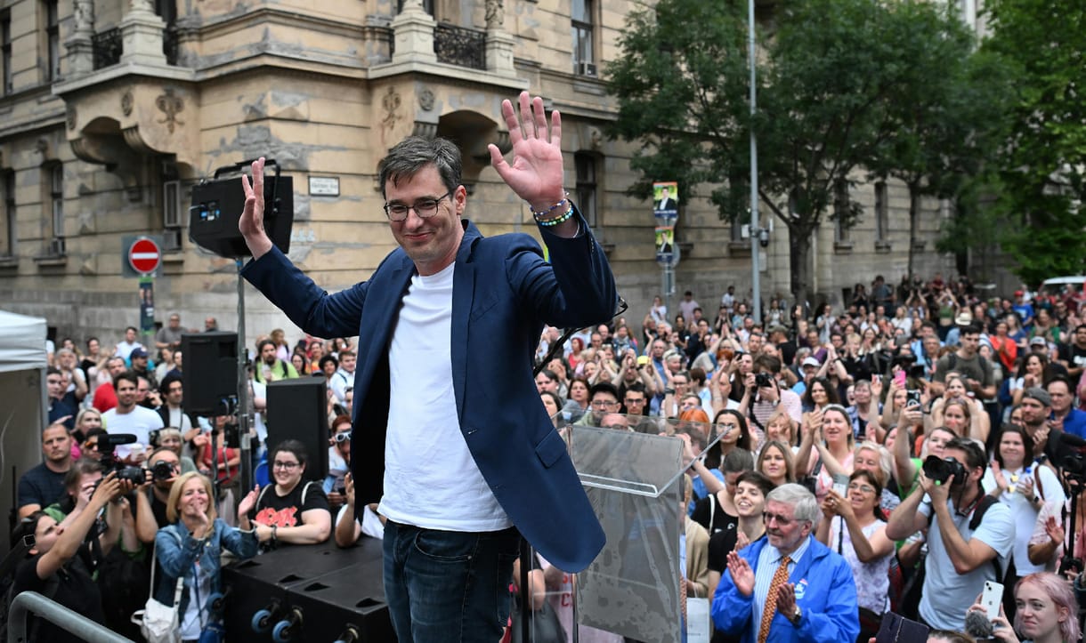Karácsony bevállalja a jogsértő helyzetet, de megtartja a helyettesét is